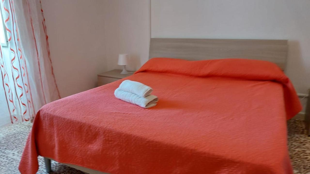 La Casa Dei Gatti Apartment Сиракуза Екстериор снимка